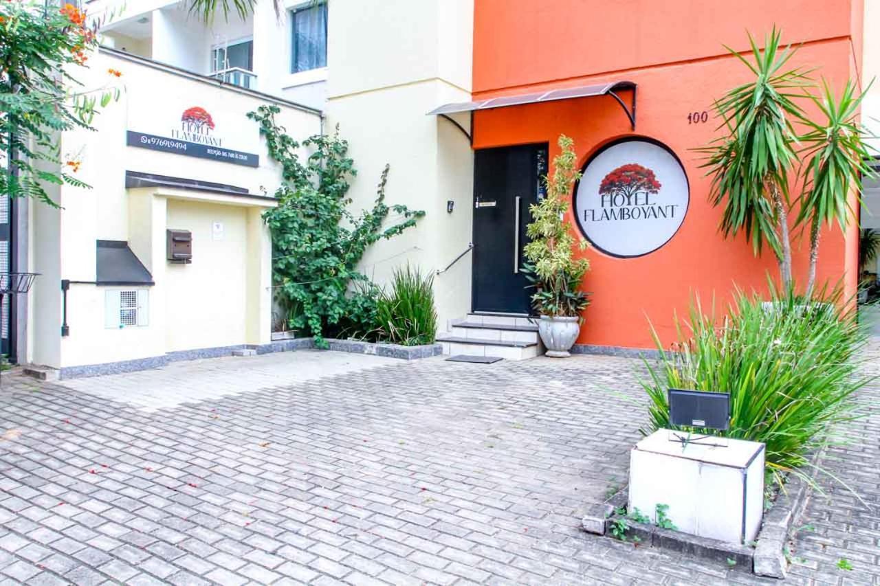 Hotel Flamboyant Таубате Екстер'єр фото